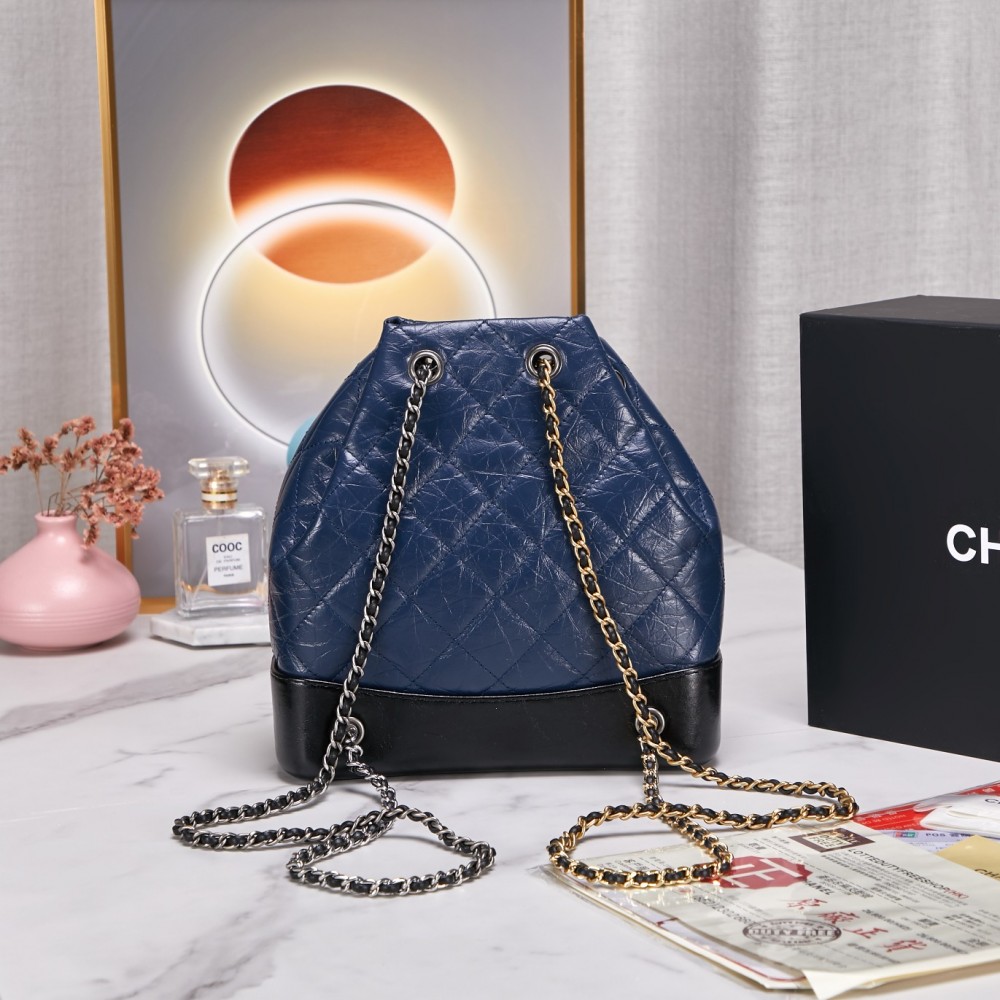 Chanel classic diamond check bright blue leather chain bucket bag Chanel classic diamond check bright blue leather chain bucket bag