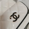 Chanel classic diamond check bright white leather chain bag Chanel classic diamond check bright white leather chain bag