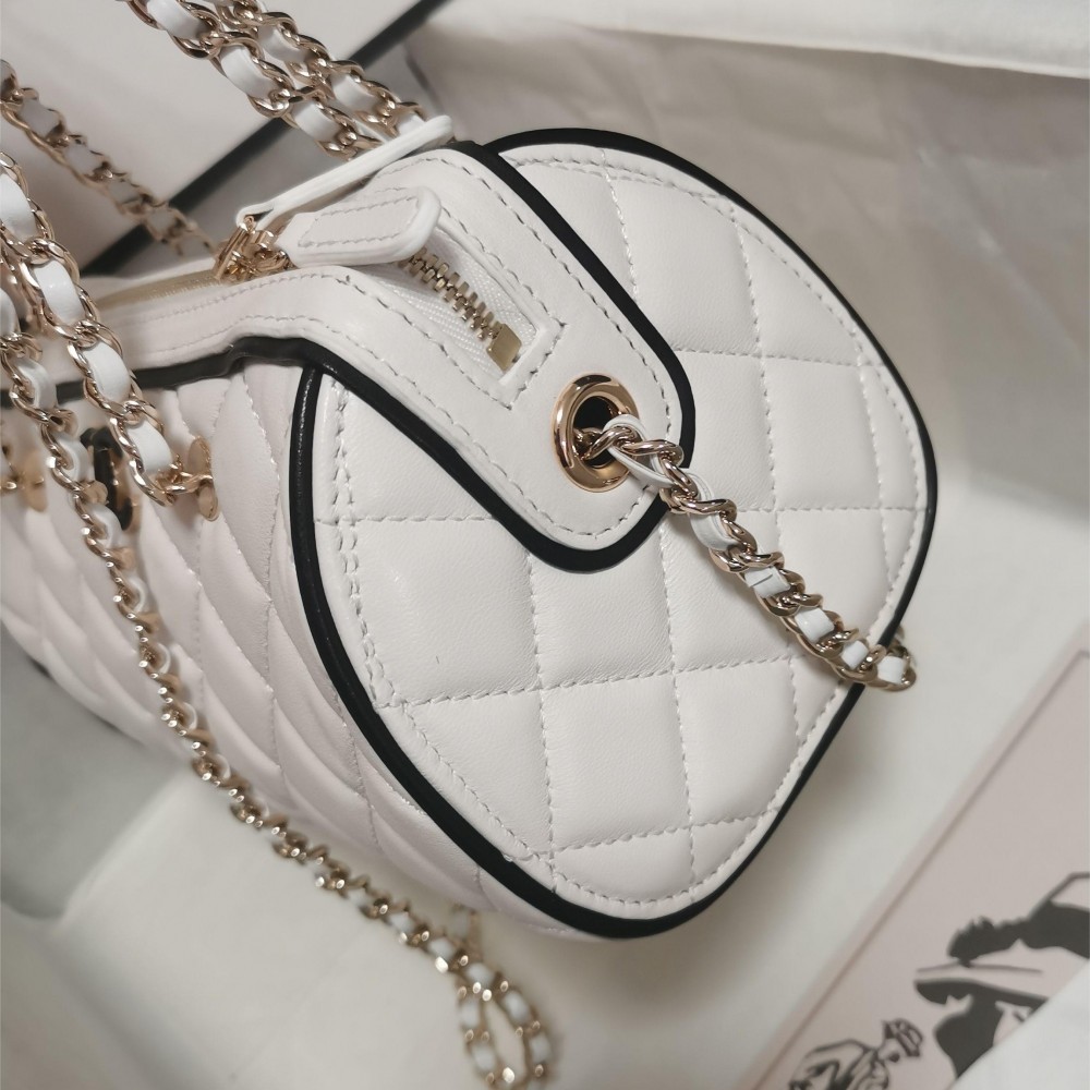 Chanel classic bright white diamond check leather chain bag Chanel classic bright white diamond check leather chain bag