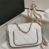 Chanel classic diamond check bright white leather chain bag Chanel classic diamond check bright white leather chain bag