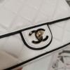 Chanel classic diamond check bright white leather chain bag Chanel classic diamond check bright white leather chain bag