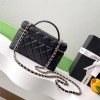 Chanel classic Coco Handle series bright black lambskin gold hardware chain bag Chanel classic Coco Handle series bright black lambskin gold hardware chain bag
