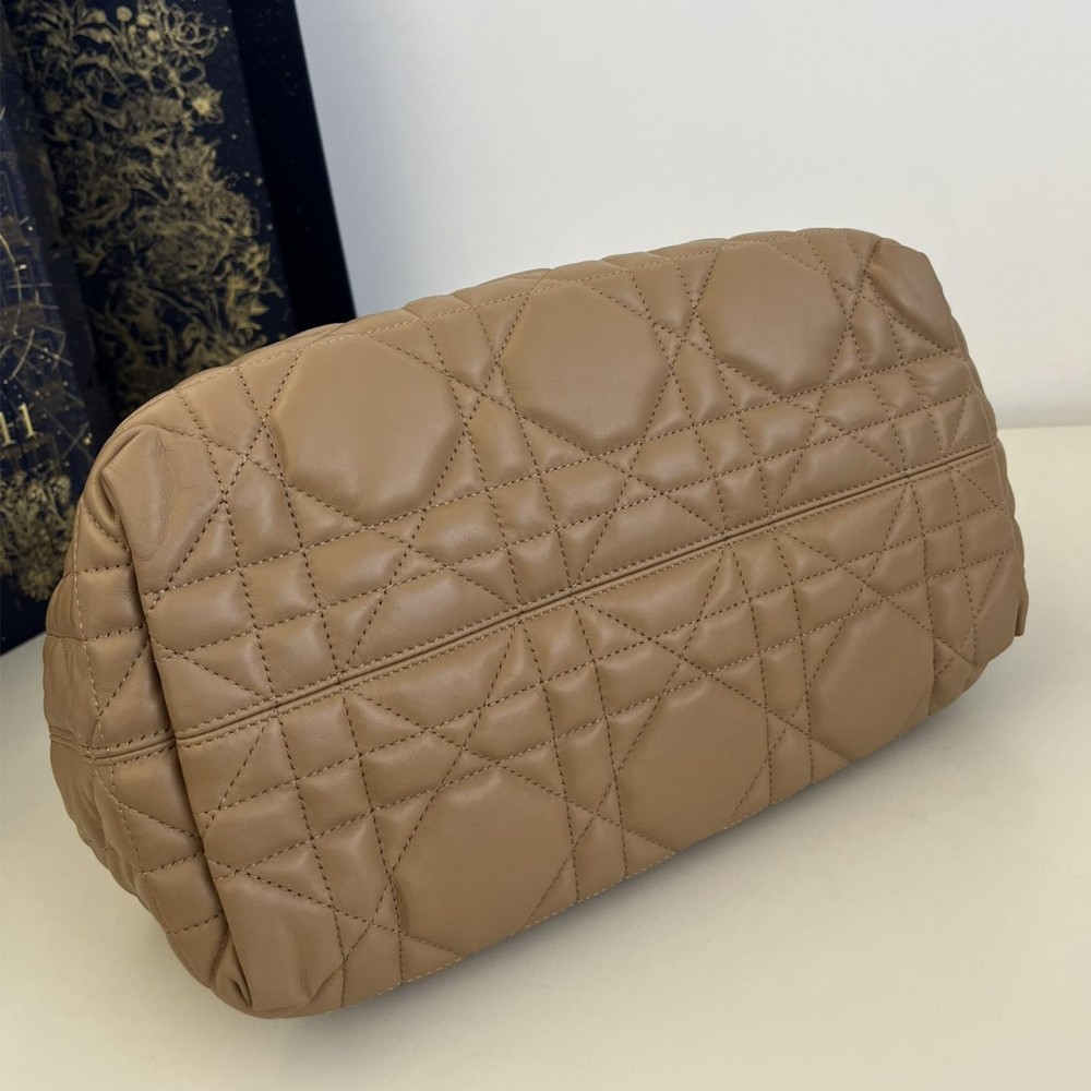 Christian Dior TOUJOURS classic rattan stitching brown leather handbag Christian Dior TOUJOURS classic rattan stitching brown leather handbag