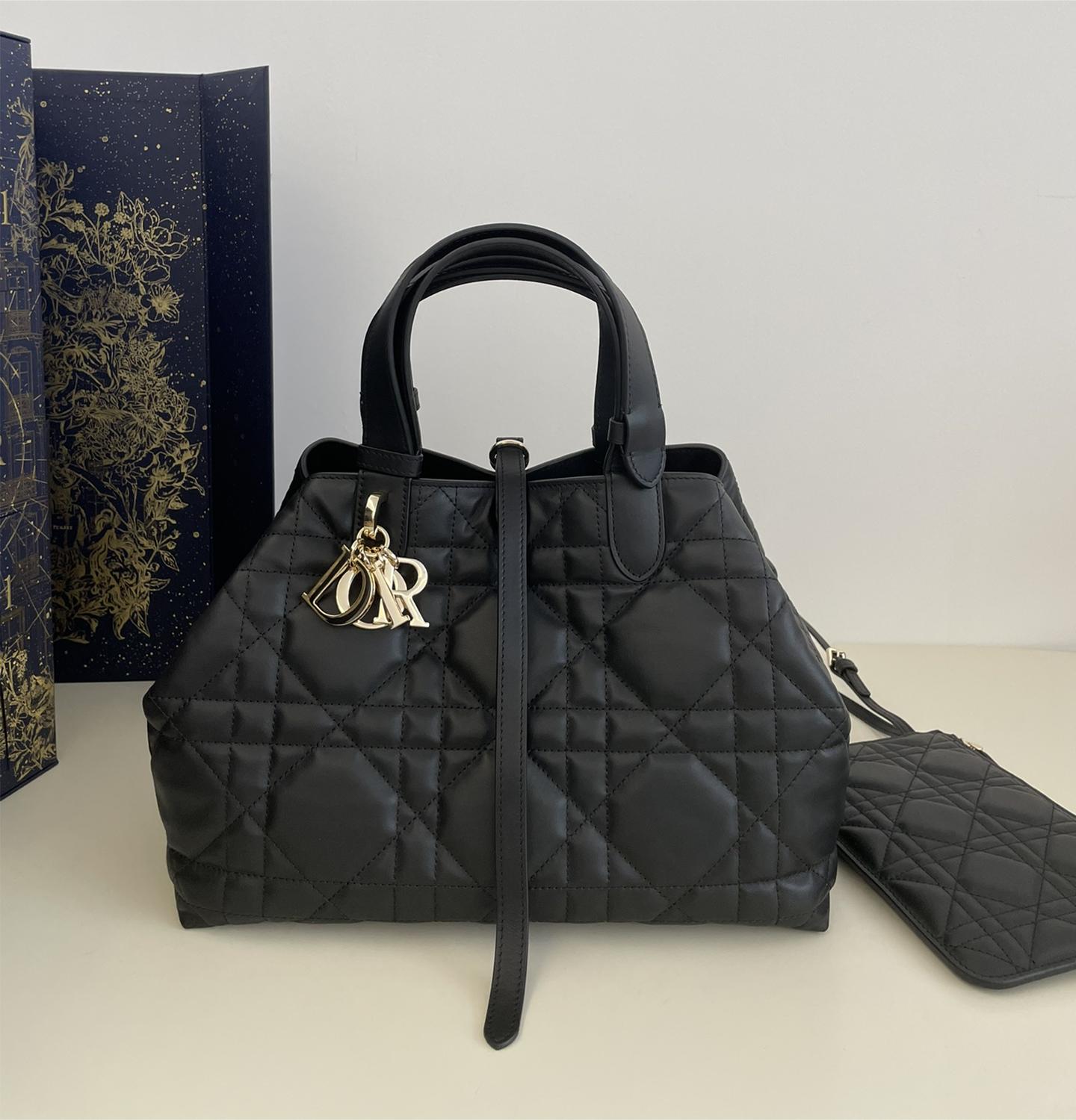 Christian Dior TOUJOURS classic rattan stitching black leather handbag Christian Dior TOUJOURS classic rattan stitching black leather handbag