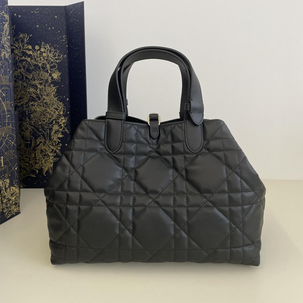 Christian Dior TOUJOURS classic rattan stitching black leather handbag Christian Dior TOUJOURS classic rattan stitching black leather handbag