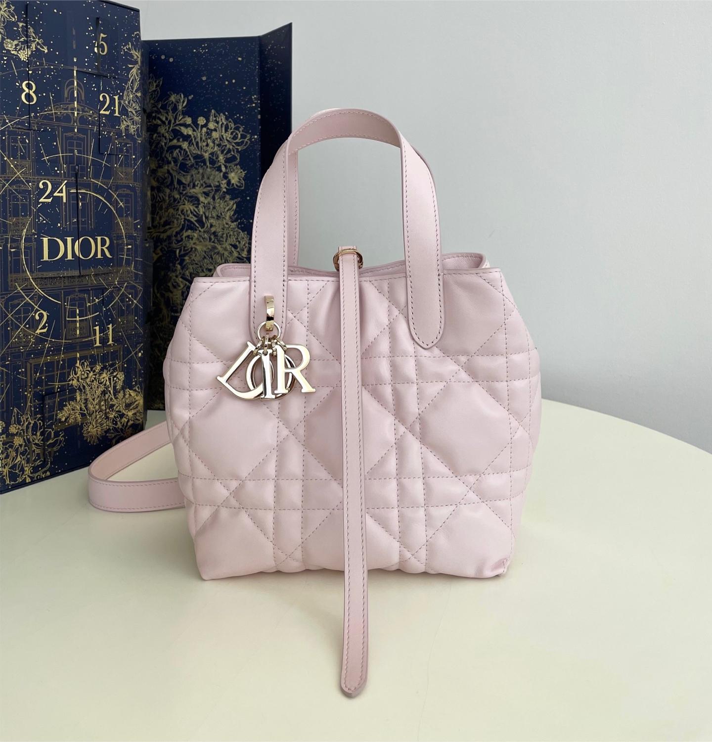 Christian Dior LADY DIOR classic small rattan stitching light pink leather handbag Christian Dior LADY DIOR classic small rattan stitching light pink leather handbag