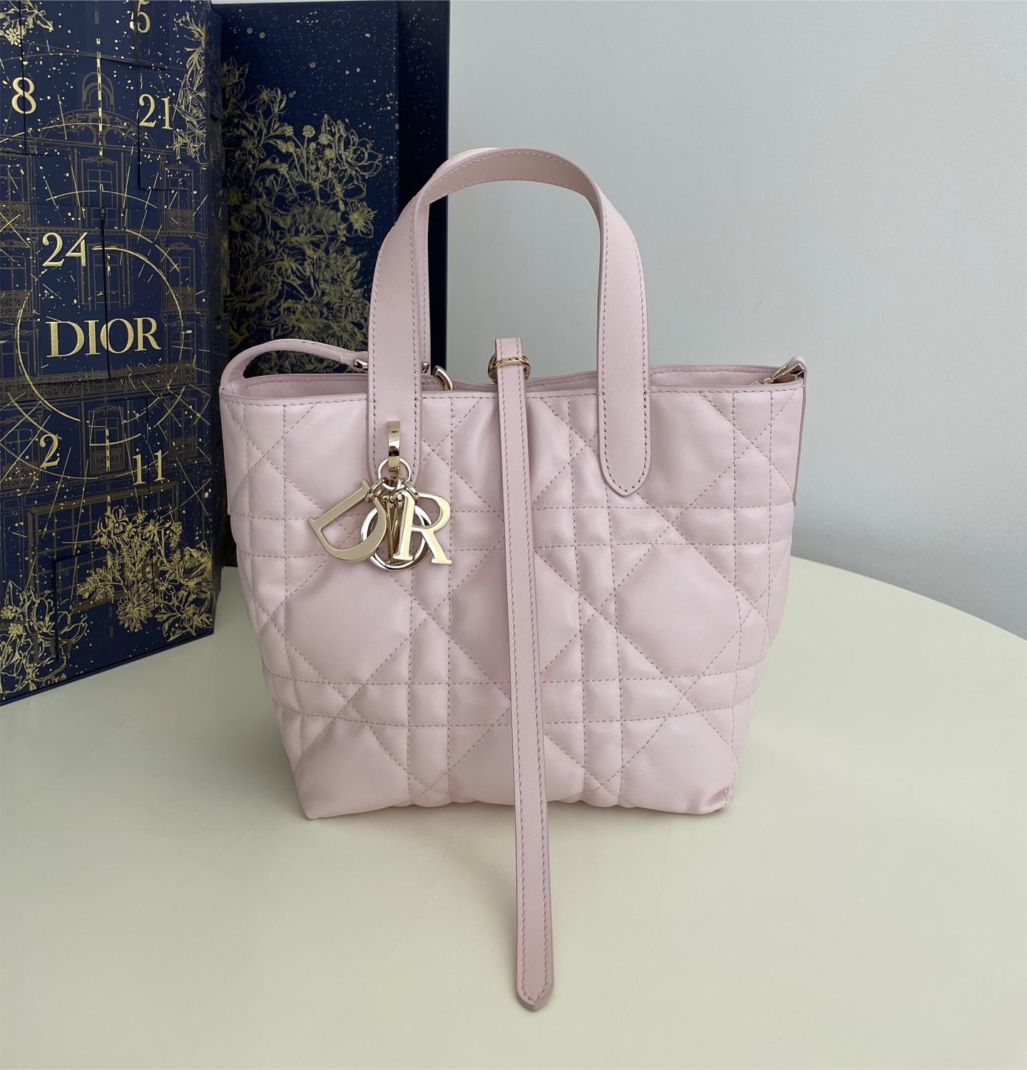 Christian Dior LADY DIOR classic small rattan stitching light pink leather handbag Christian Dior LADY DIOR classic small rattan stitching light pink leather handbag