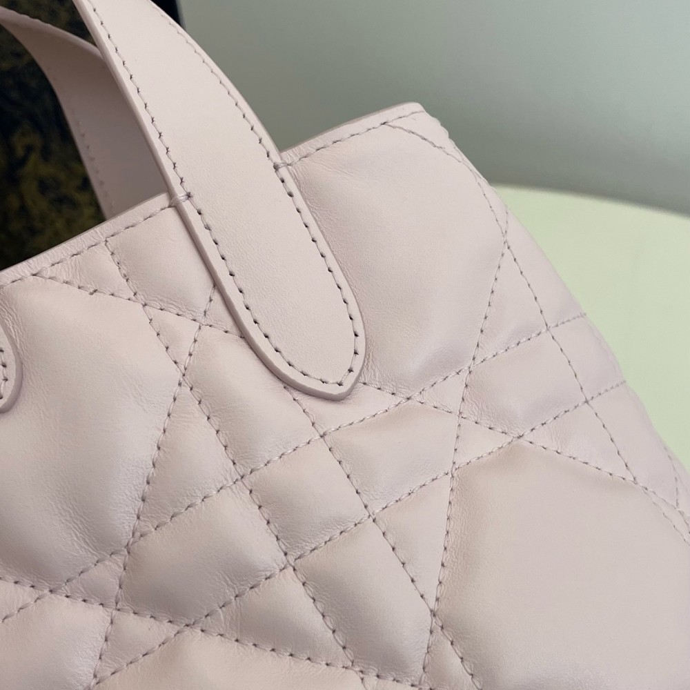 Christian Dior LADY DIOR classic small rattan stitching light pink leather handbag Christian Dior LADY DIOR classic small rattan stitching light pink leather handbag