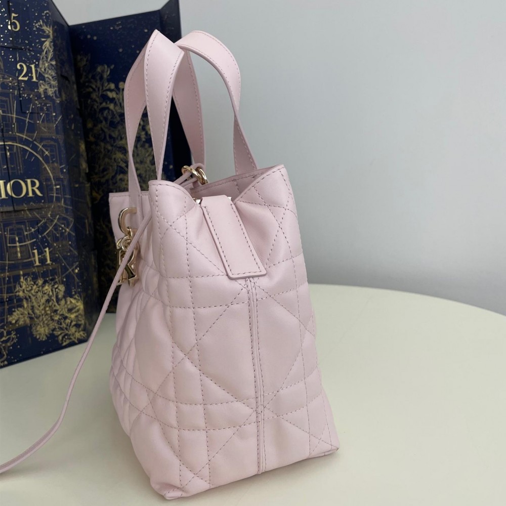 Christian Dior LADY DIOR classic small rattan stitching light pink leather handbag Christian Dior LADY DIOR classic small rattan stitching light pink leather handbag