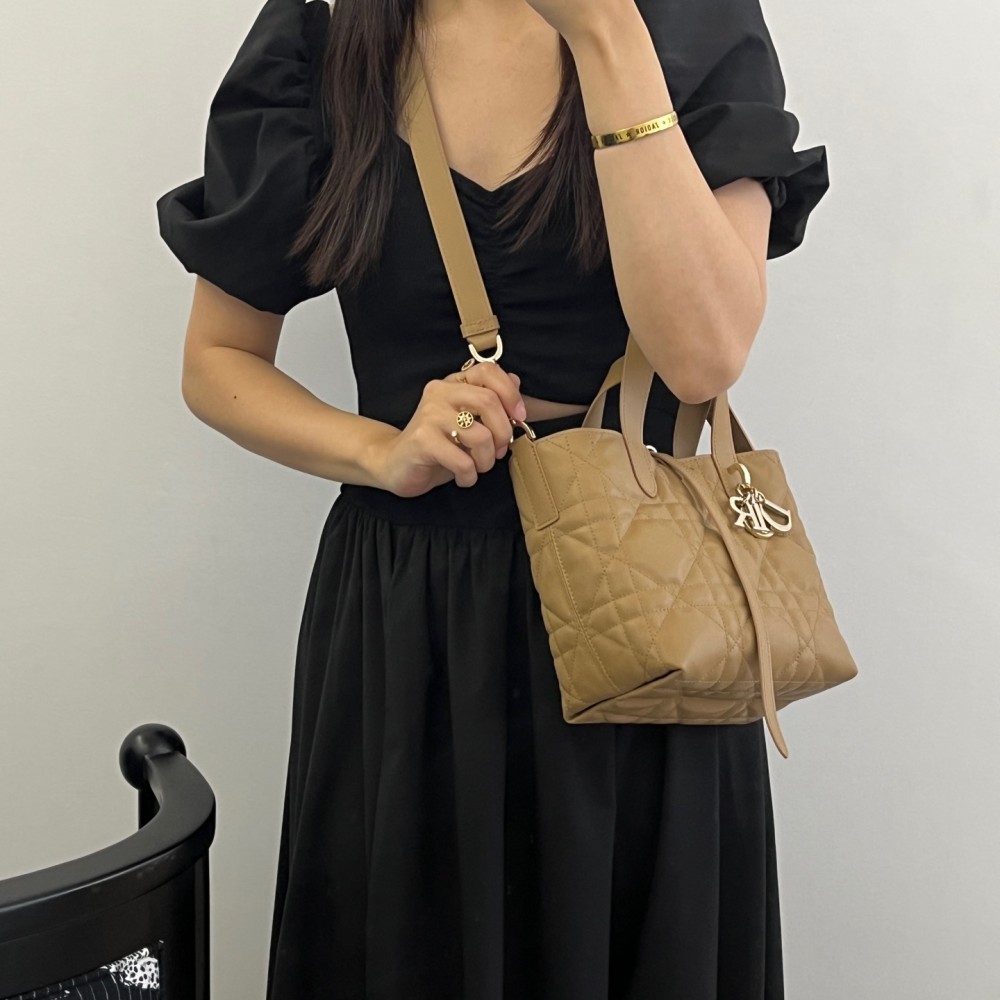 Christian Dior LADY DIOR classic small cannage stitching dark brown leather handbag Christian Dior LADY DIOR classic small cannage stitching dark brown leather handbag