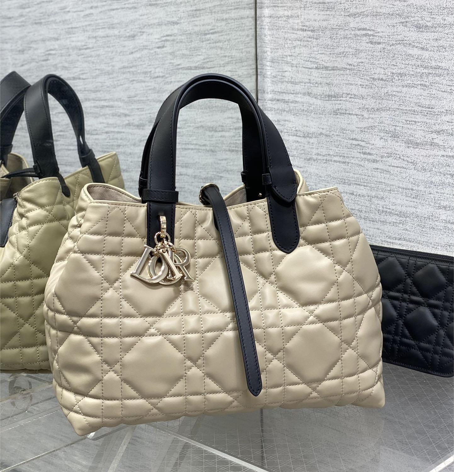 Christian Dior LADY Dior series matte rattan pattern exquisite hardware pure beige handbag Christian Dior LADY Dior series matte rattan pattern exquisite hardware pure beige handbag