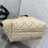 Christian Dior LADY Dior series matte rattan pattern exquisite hardware pure beige handbag Christian Dior LADY Dior series matte rattan pattern exquisite hardware pure beige handbag