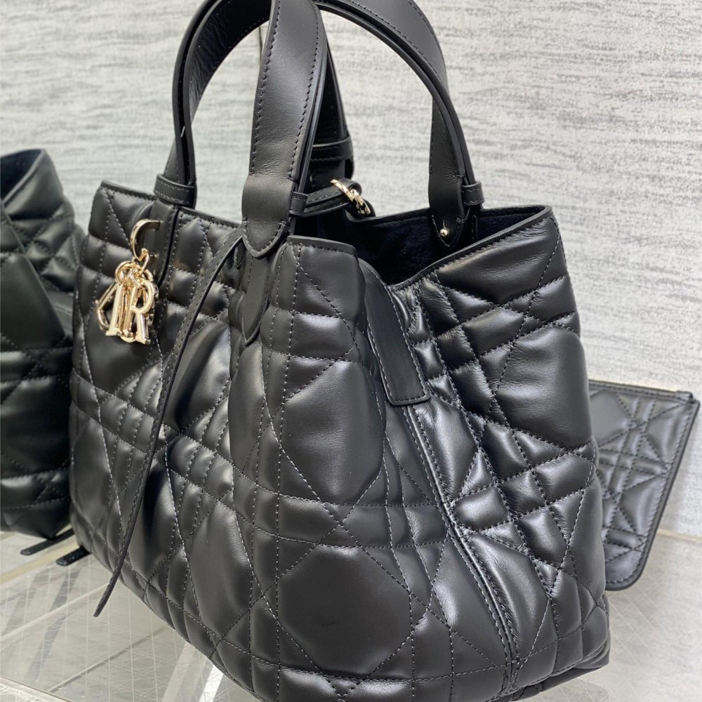 Christian Dior LADY Dior series matte rattan pattern exquisite hardware pure black handbag Christian Dior LADY Dior series matte rattan pattern exquisite hardware pure black handbag