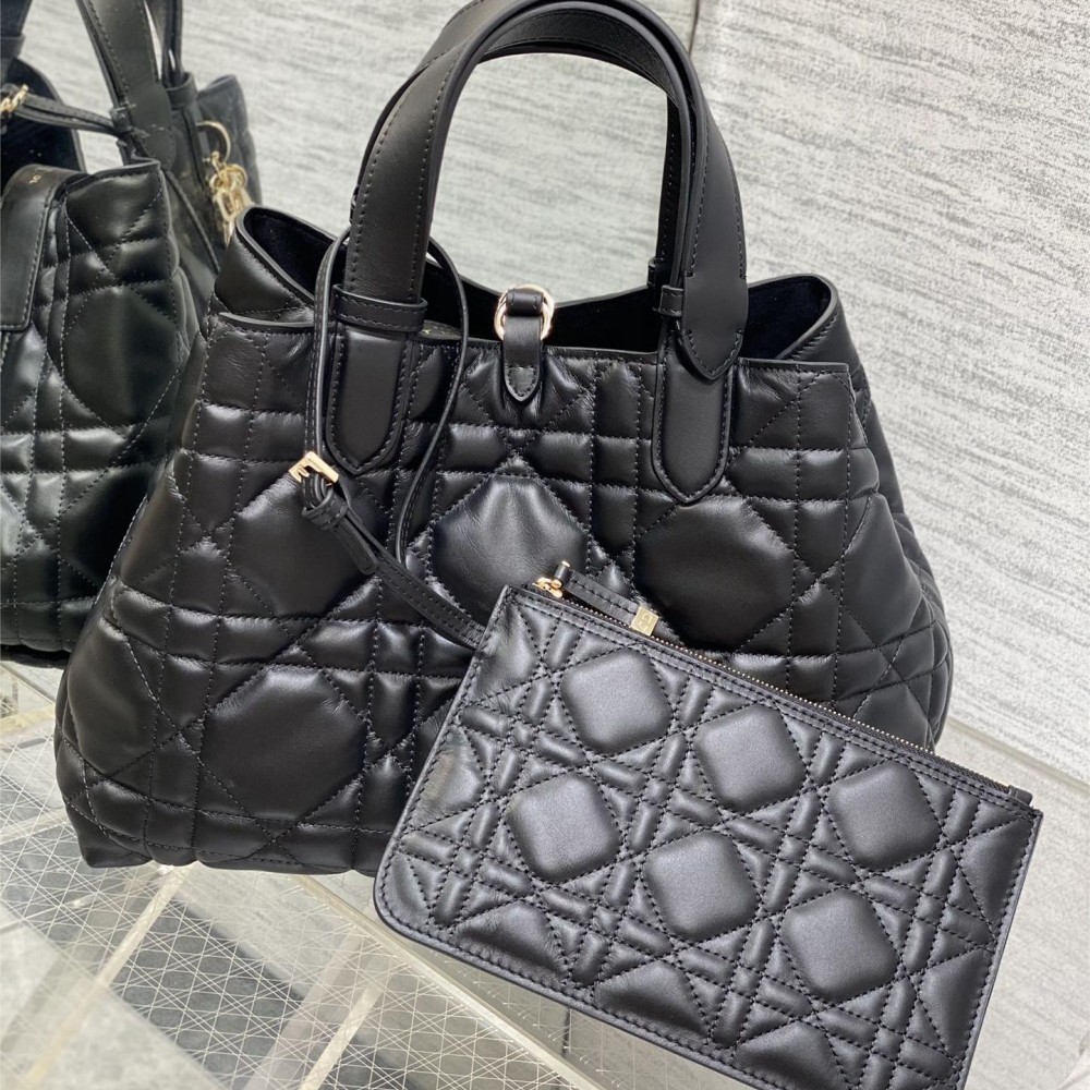 Christian Dior LADY Dior series matte rattan pattern exquisite hardware pure black handbag Christian Dior LADY Dior series matte rattan pattern exquisite hardware pure black handbag