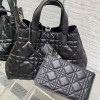Christian Dior LADY Dior series matte rattan pattern exquisite hardware pure black handbag Christian Dior LADY Dior series matte rattan pattern exquisite hardware pure black handbag