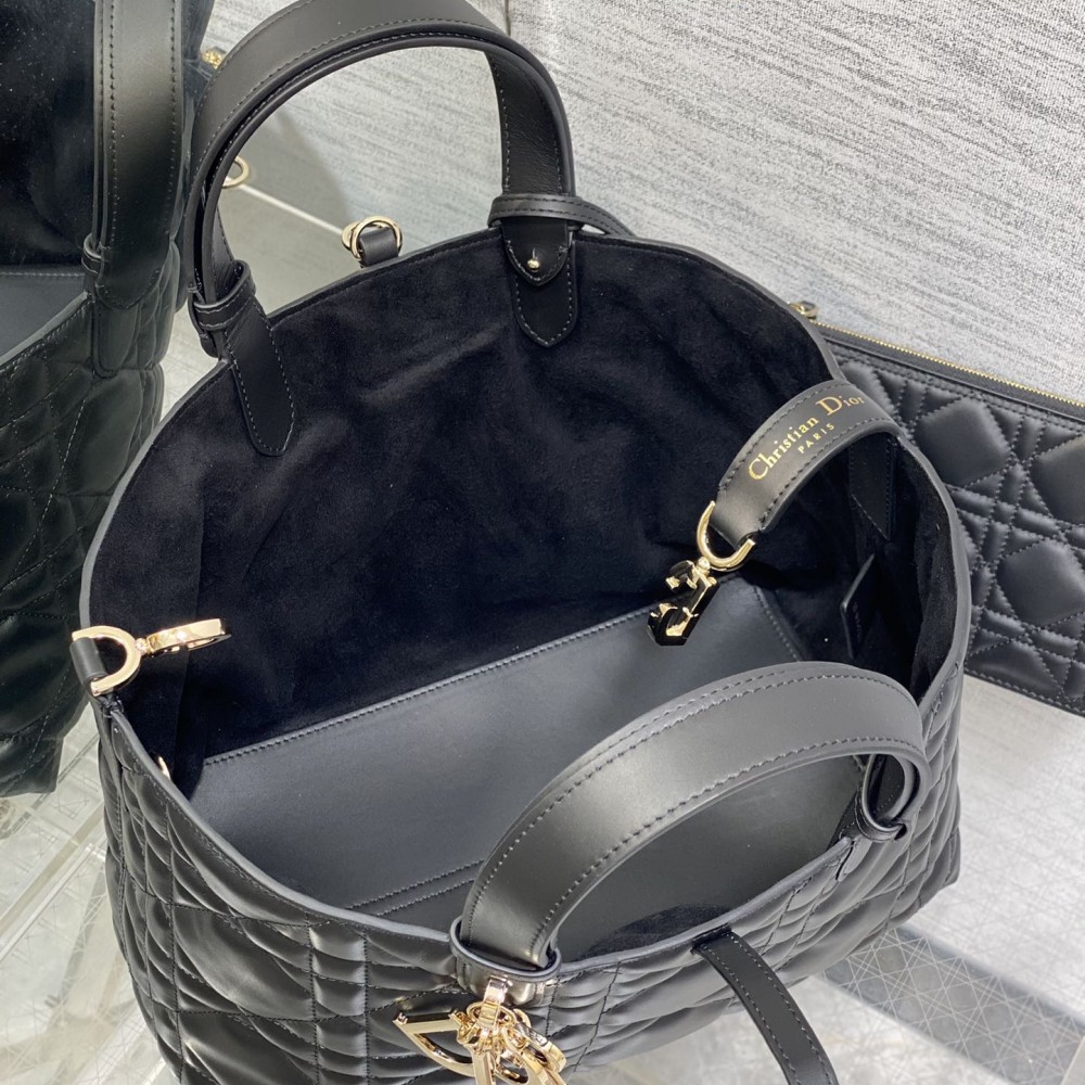 Christian Dior LADY Dior series matte rattan pattern exquisite hardware pure black handbag Christian Dior LADY Dior series matte rattan pattern exquisite hardware pure black handbag