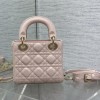 Christian Dior LADY Dior series cute pink patent leather texture exquisite hardware handbag Christian Dior LADY Dior series cute pink patent leather texture exquisite hardware handbag