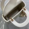 Christian Dior LADY Dior series pure white patent leather texture exquisite hardware small handbag Christian Dior LADY Dior series pure white patent leather texture exquisite hardware small handbag