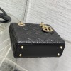 Christian Dior LADY Dior series pure black patent leather texture exquisite hardware medium handbag Christian Dior LADY Dior series pure black patent leather texture exquisite hardware medium handbag