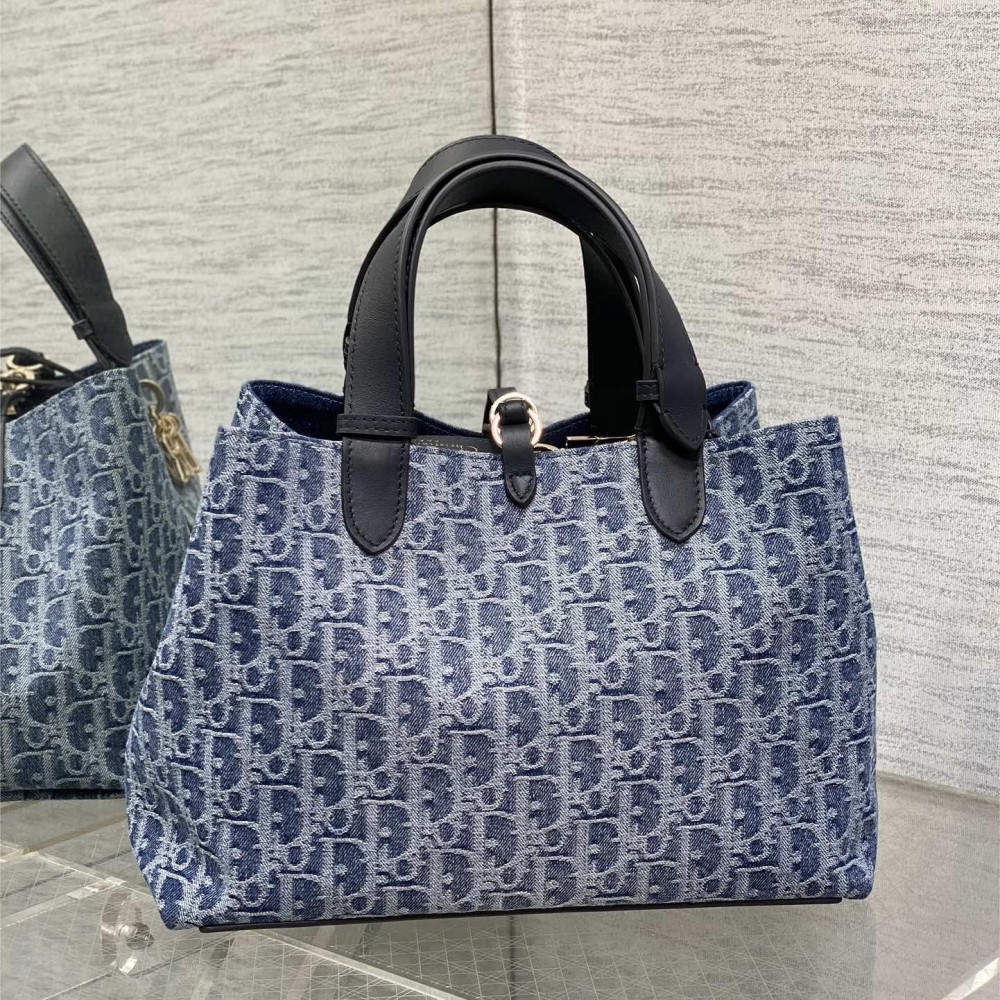 Christian Dior Book Tote series Oblique print exquisite hardware medium handbag Christian Dior Book Tote series Oblique print exquisite hardware medium handbag