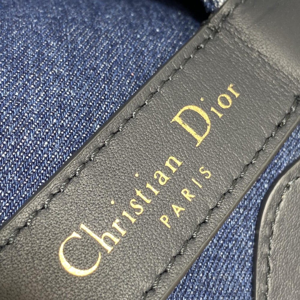 Christian Dior Book Tote series Oblique print exquisite hardware medium handbag Christian Dior Book Tote series Oblique print exquisite hardware medium handbag