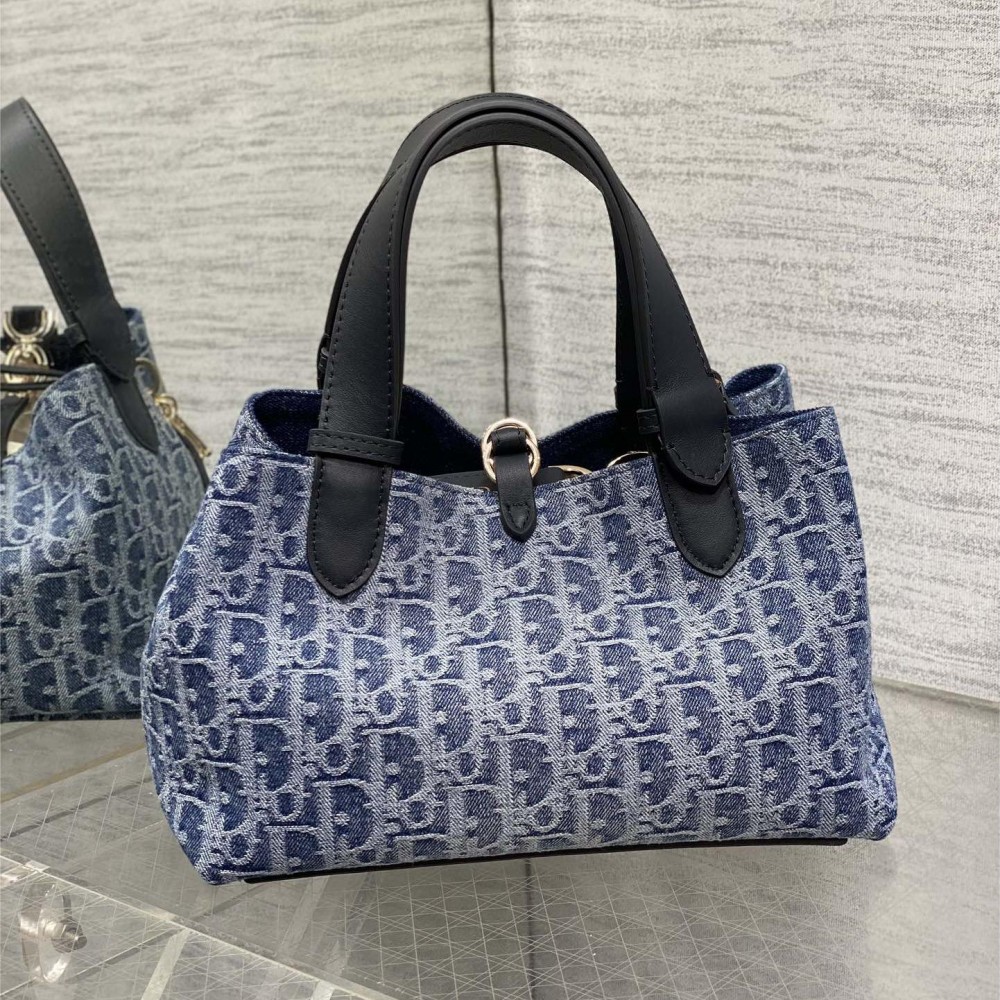 Christian Dior Book Tote series Oblique print exquisite hardware small handbag Christian Dior Book Tote series Oblique print exquisite hardware small handbag
