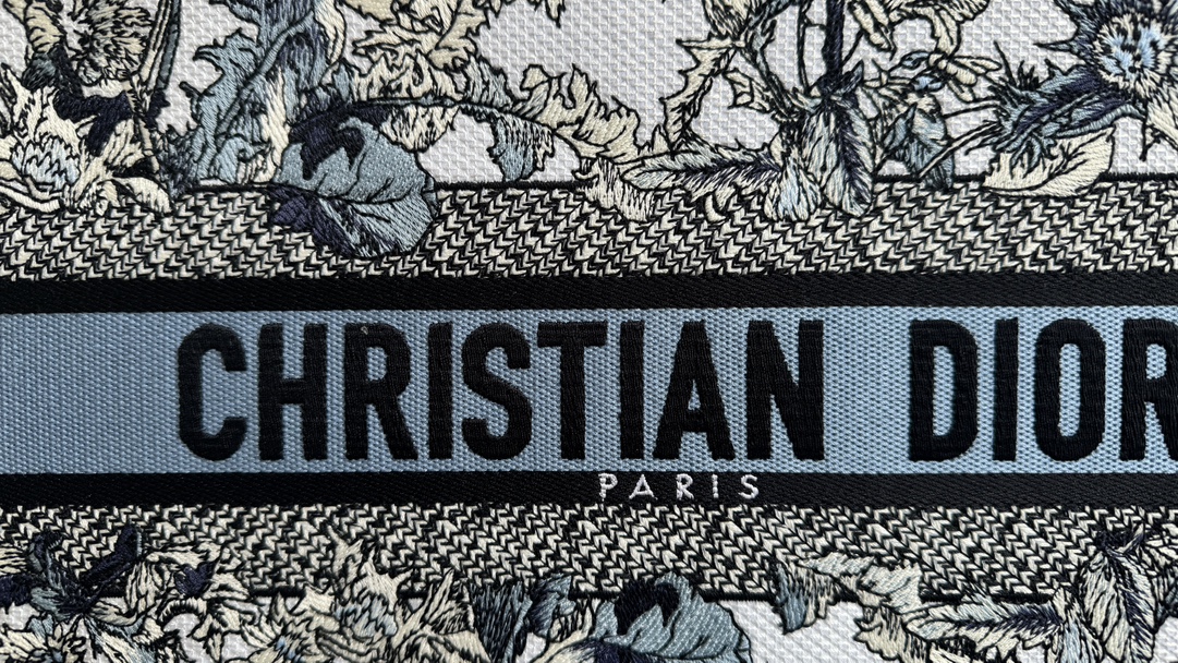 Christian Dior BOOK TOTE series dark blue print embroidered handbag Christian Dior BOOK TOTE series dark blue print embroidered handbag