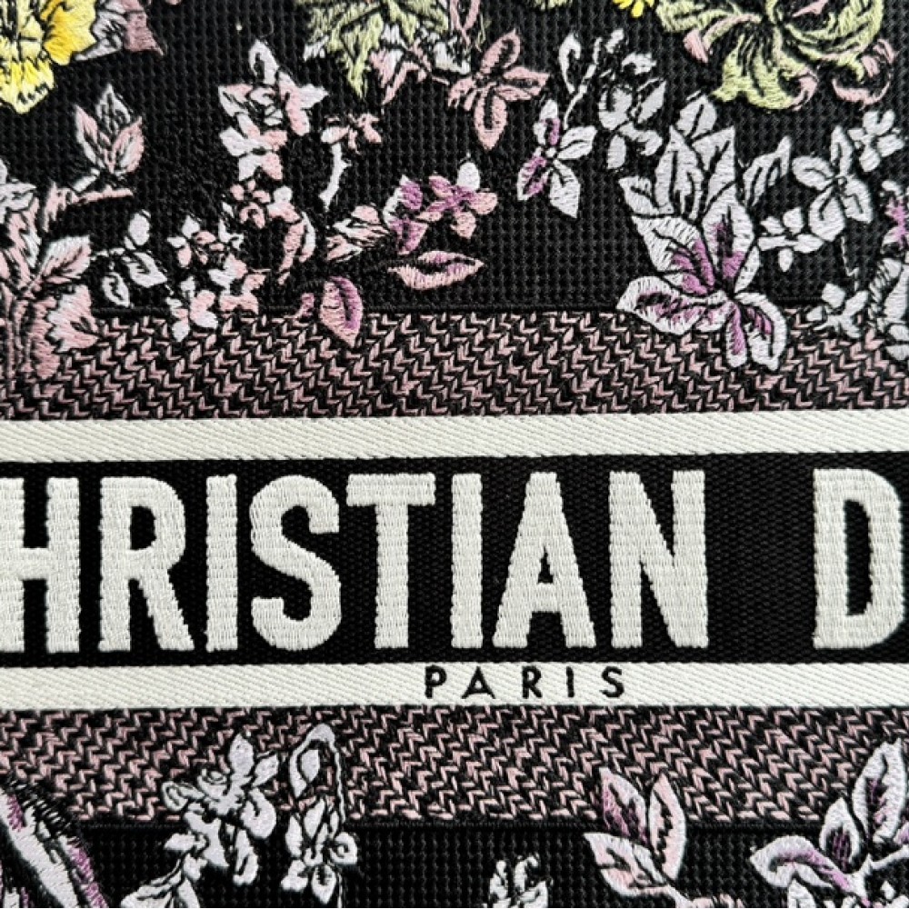 Christian Dior BOOK TOTE series ink-colored printed embroidered handbag Christian Dior BOOK TOTE series ink-colored printed embroidered handbag