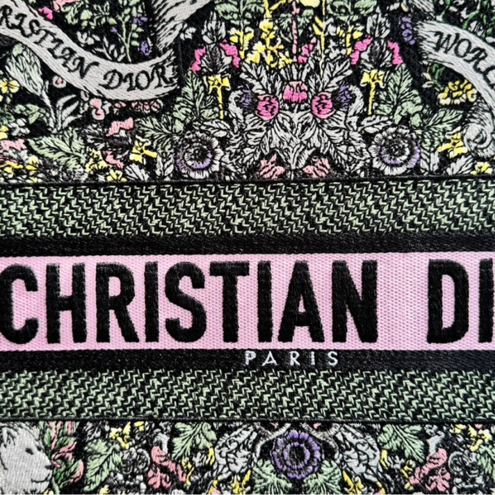 Christian Dior BOOK TOTE series pink and black printed embroidered handbag Christian Dior BOOK TOTE series pink and black printed embroidered handbag