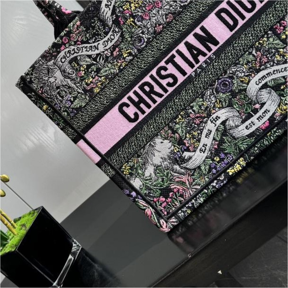 Christian Dior BOOK TOTE series pink and black printed embroidered handbag Christian Dior BOOK TOTE series pink and black printed embroidered handbag