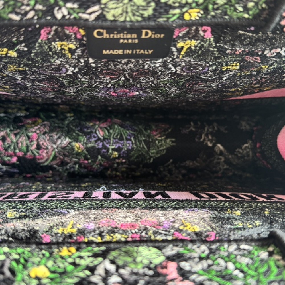 Christian Dior BOOK TOTE series pink and black printed embroidered handbag Christian Dior BOOK TOTE series pink and black printed embroidered handbag