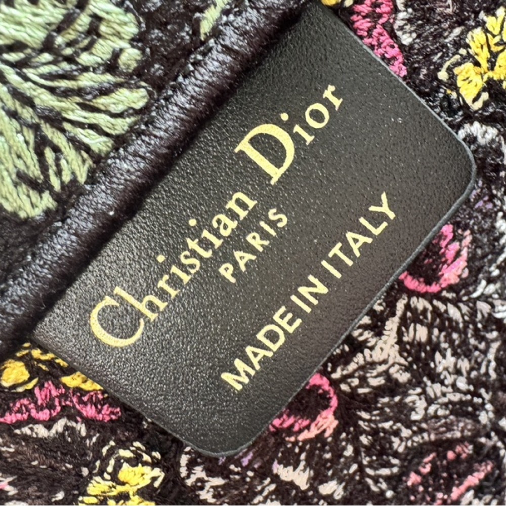 Christian Dior BOOK TOTE series pink and black printed embroidered handbag Christian Dior BOOK TOTE series pink and black printed embroidered handbag