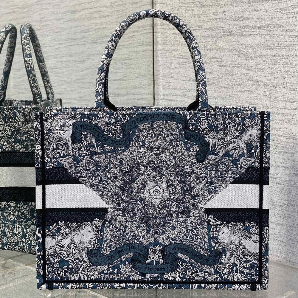 Christian Dior BOOK TOTE series black and white printed embroidered handbag Christian Dior BOOK TOTE series black and white printed embroidered handbag