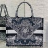 Christian Dior BOOK TOTE series black and white printed embroidered handbag Christian Dior BOOK TOTE series black and white printed embroidered handbag