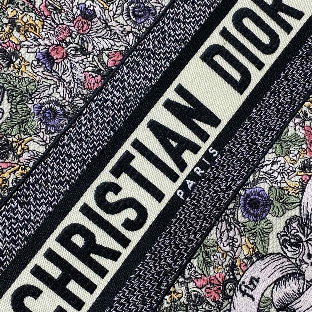 Christian Dior BOOK TOTE series printed embroidered handbag Christian Dior BOOK TOTE series printed embroidered handbag