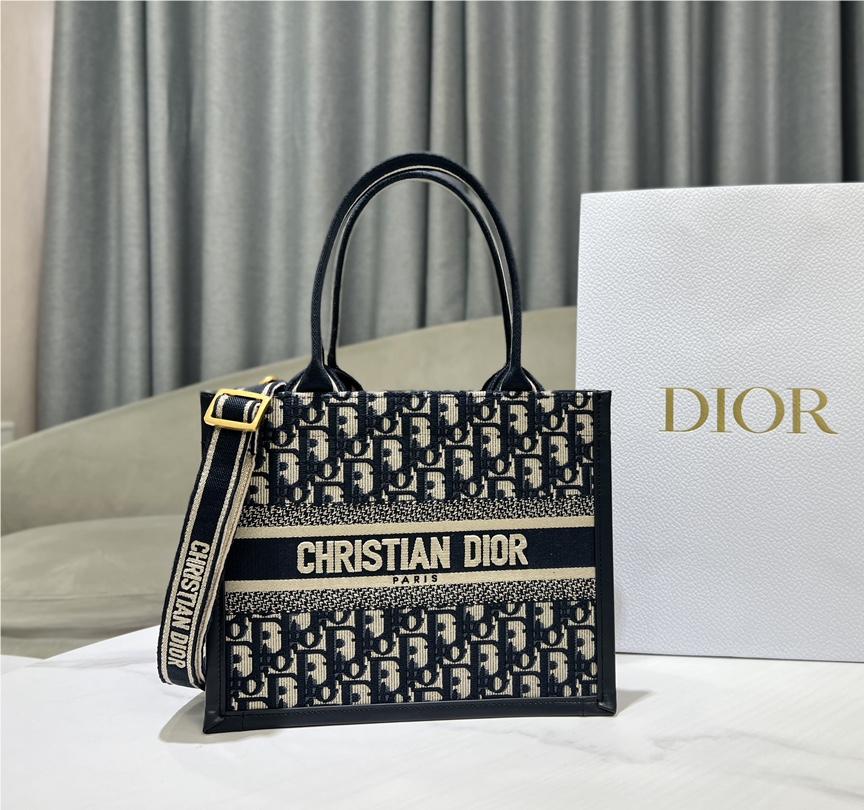 Christian Dior BOOK TOTE series dark blue small printed embroidered handbag Christian Dior BOOK TOTE series dark blue small printed embroidered handbag
