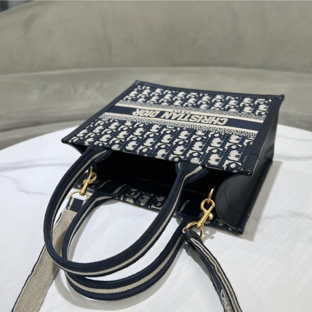 Christian Dior BOOK TOTE series dark blue small printed embroidered handbag Christian Dior BOOK TOTE series dark blue small printed embroidered handbag