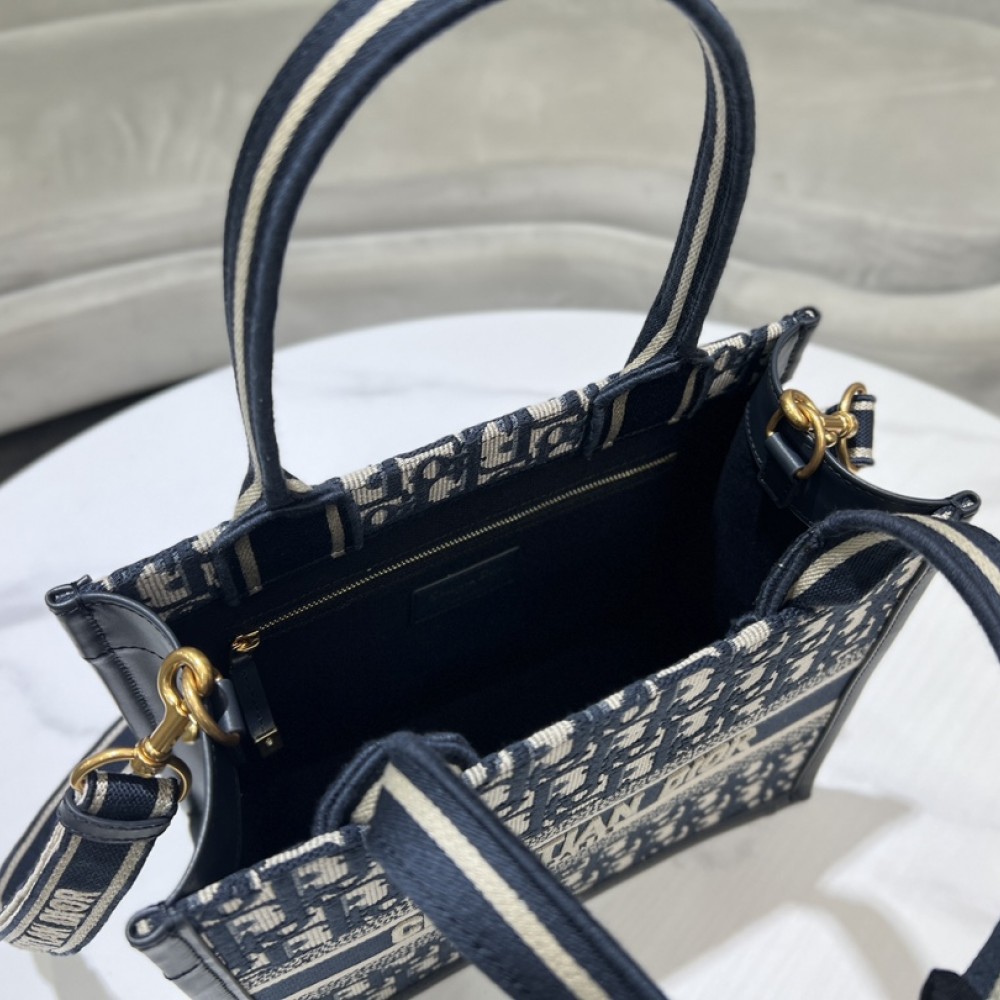 Christian Dior BOOK TOTE series dark blue small printed embroidered handbag Christian Dior BOOK TOTE series dark blue small printed embroidered handbag