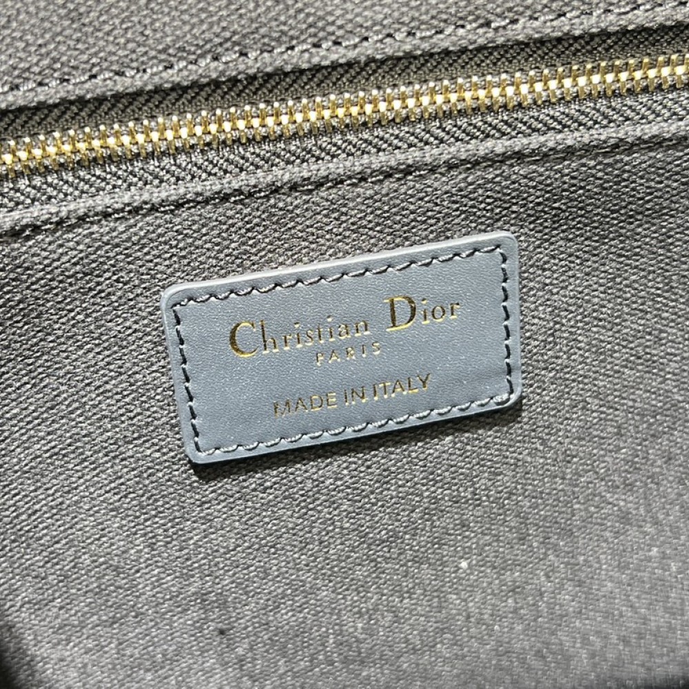 Christian Dior BOOK TOTE series dark blue small printed embroidered handbag Christian Dior BOOK TOTE series dark blue small printed embroidered handbag