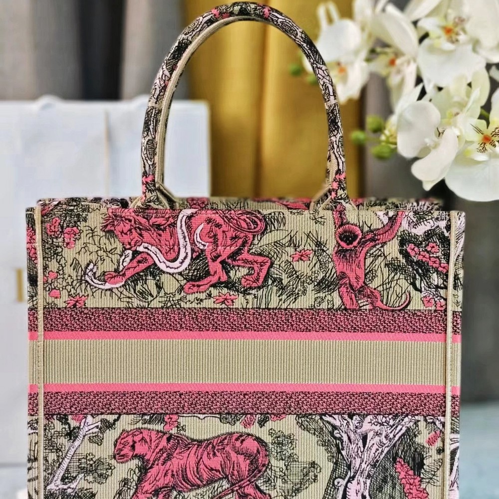 Christian Dior BOOK TOTE series pink printed embroidered handbag Christian Dior BOOK TOTE series pink printed embroidered handbag