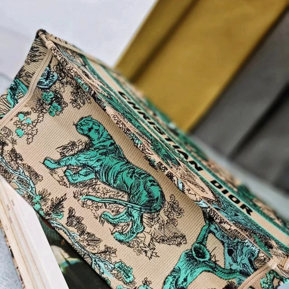 Christian Dior BOOK TOTE series emerald green printed embroidered handbag Christian Dior BOOK TOTE series emerald green printed embroidered handbag