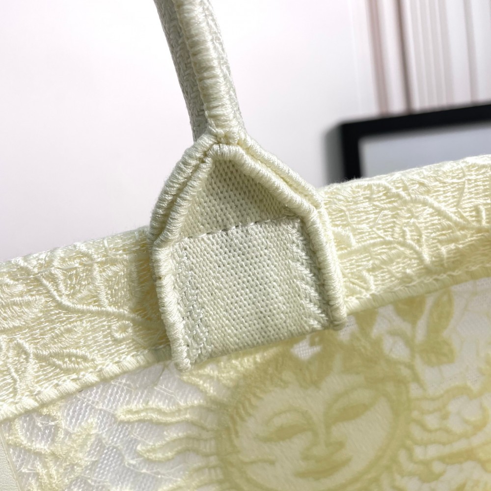 Christian Dior BOOK TOTE series beige fabric printed embroidered handbag Christian Dior BOOK TOTE series beige fabric printed embroidered handbag