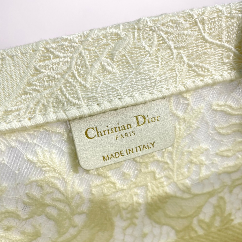 Christian Dior BOOK TOTE series beige fabric printed embroidered handbag Christian Dior BOOK TOTE series beige fabric printed embroidered handbag