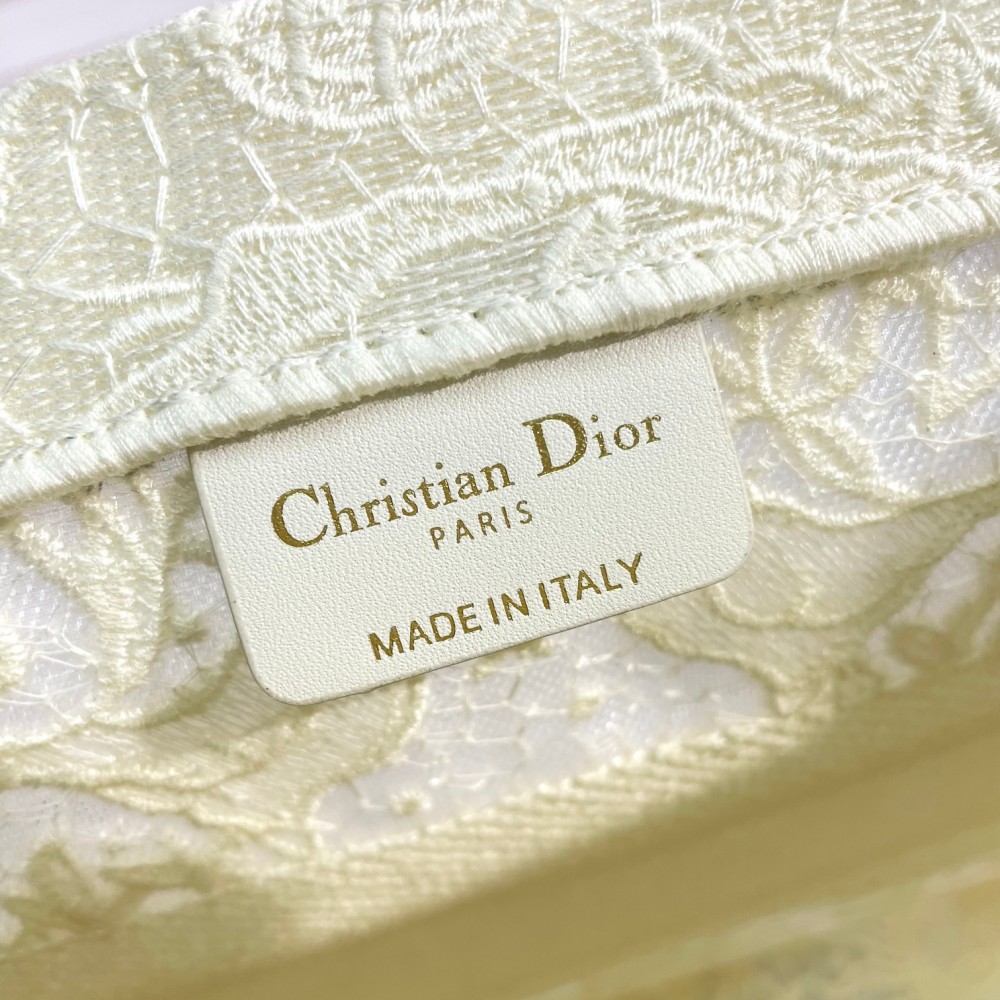 Christian Dior BOOK TOTE series medium beige fabric printed embroidered handbag Christian Dior BOOK TOTE series medium beige fabric printed embroidered handbag