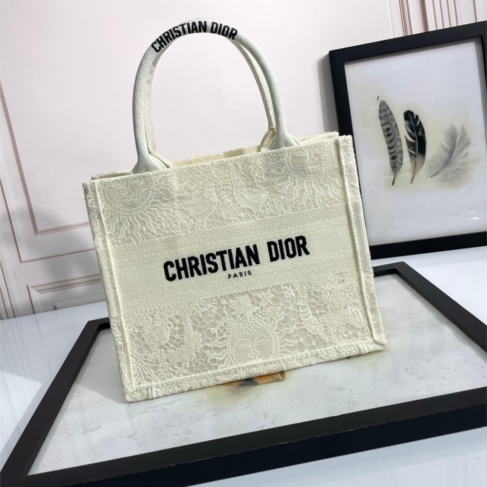 Christian Dior BOOK TOTE series small beige fabric printed embroidered handbag Christian Dior BOOK TOTE series small beige fabric printed embroidered handbag