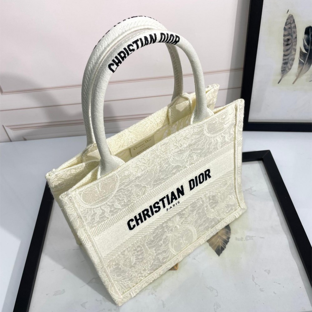 Christian Dior BOOK TOTE series small beige fabric printed embroidered handbag Christian Dior BOOK TOTE series small beige fabric printed embroidered handbag