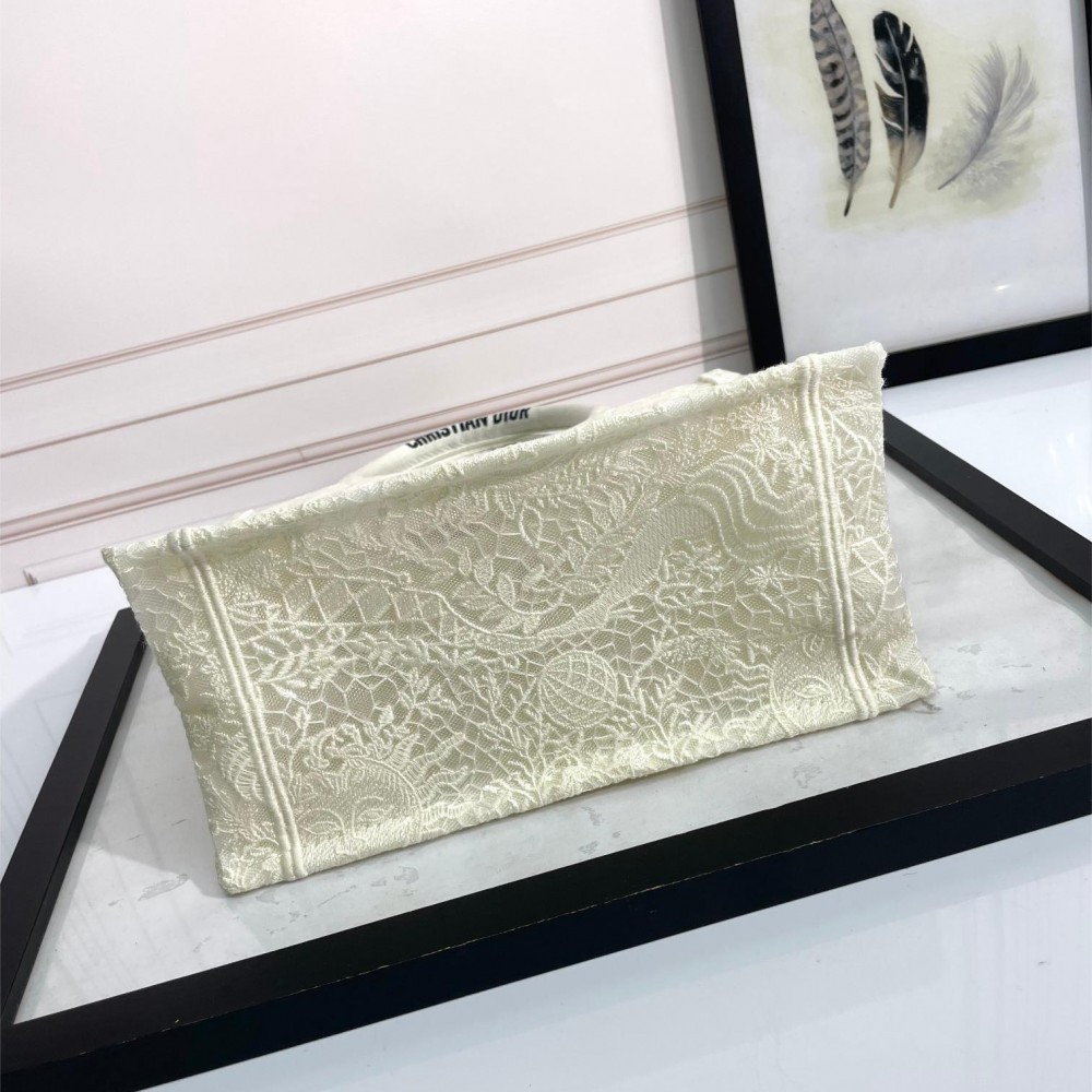 Christian Dior BOOK TOTE series small beige fabric printed embroidered handbag Christian Dior BOOK TOTE series small beige fabric printed embroidered handbag
