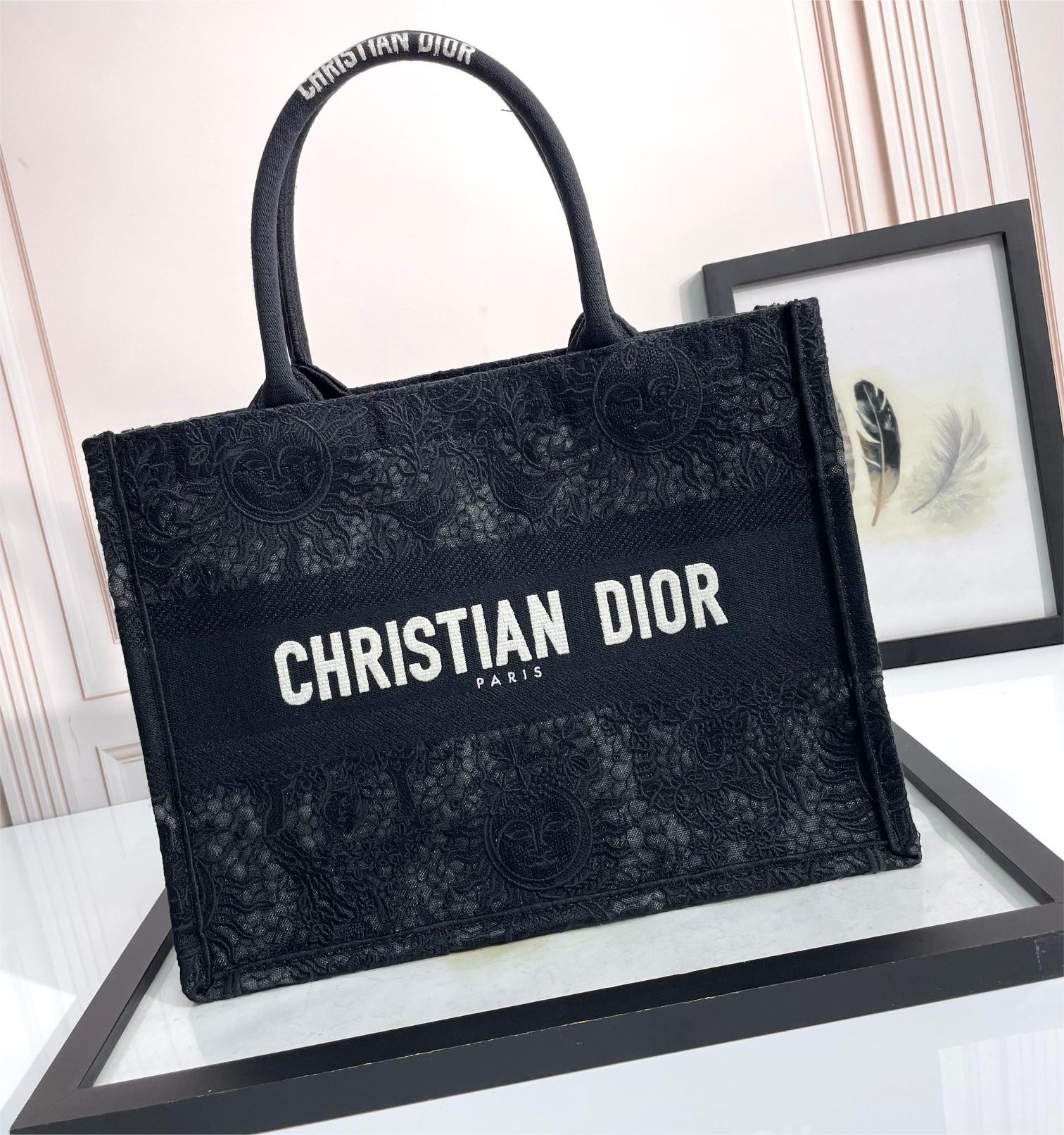 Christian Dior BOOK TOTE series medium clear black printed embroidered handbag Christian Dior BOOK TOTE series medium clear black printed embroidered handbag