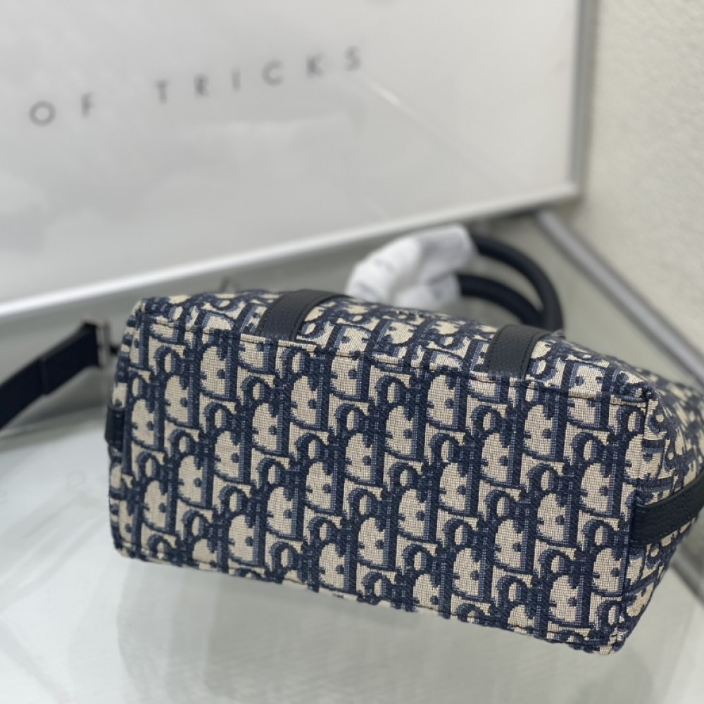 Christian Dior BOOK TOTE OBLIQUE printed jacquard black leather tote bag Christian Dior BOOK TOTE OBLIQUE printed jacquard black leather tote bag