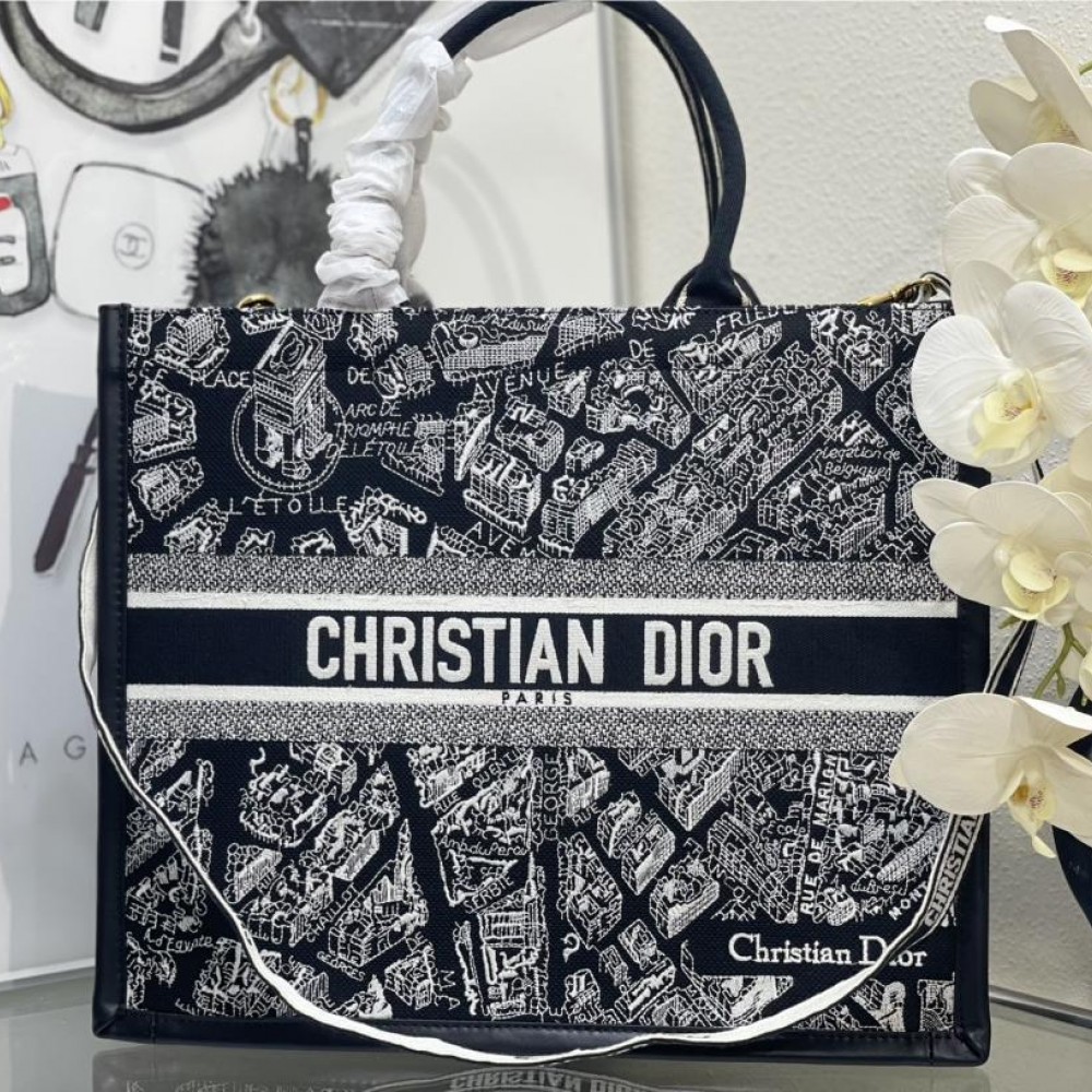 Christian Dior BOOK TOTE series black and white with printed embroidered handbag Christian Dior BOOK TOTE series black and white with printed embroidered handbag